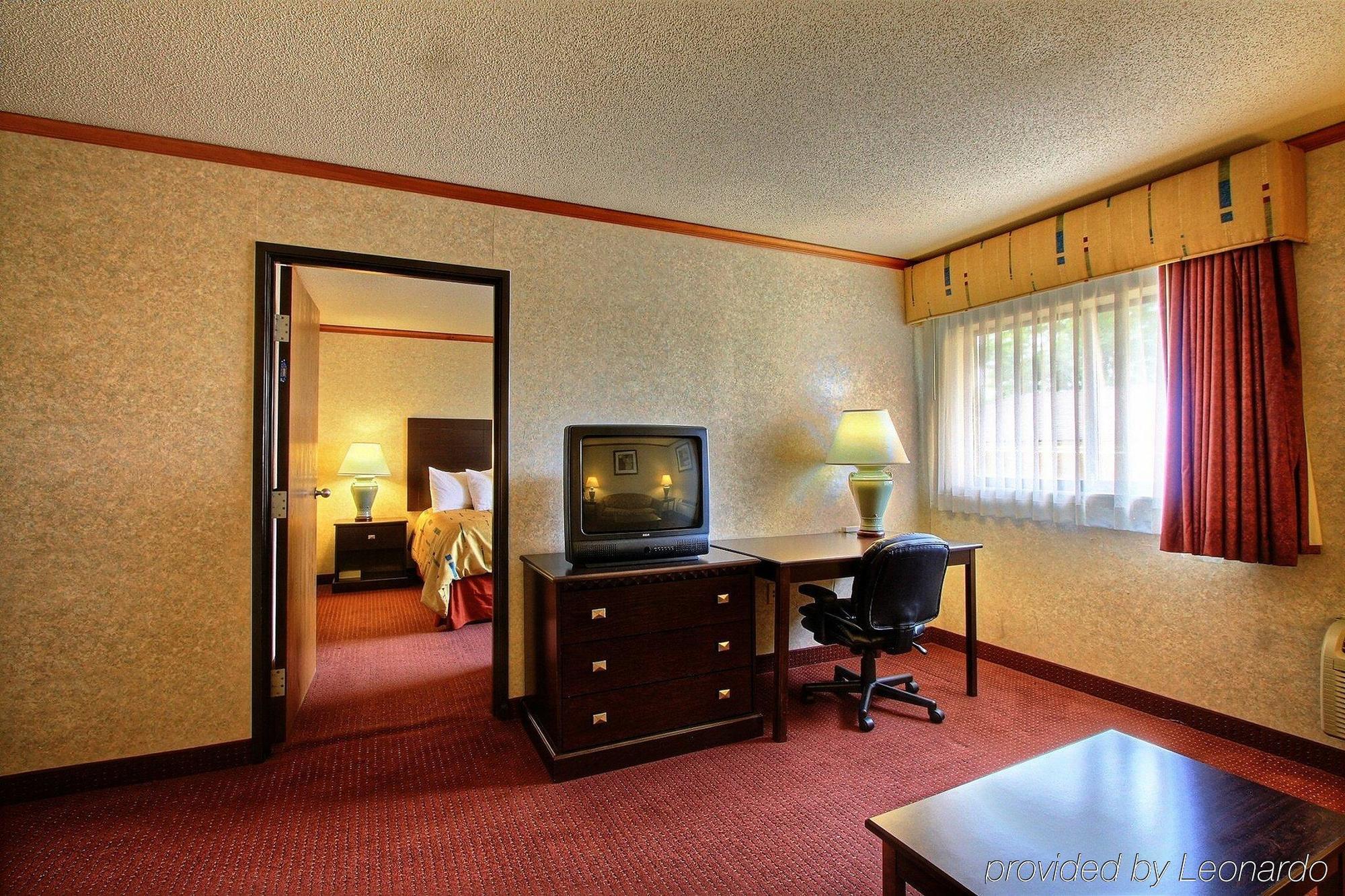 Days Inn & Suites By Wyndham Madison Heights Mi Cameră foto